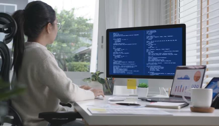 石首市企业数字化解决方案:机器学习赋能商业模式升级的核心路径